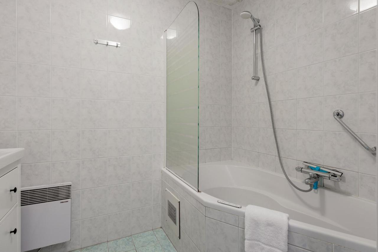 Escape, Appartement Met Groot Terras Buren  Ngoại thất bức ảnh